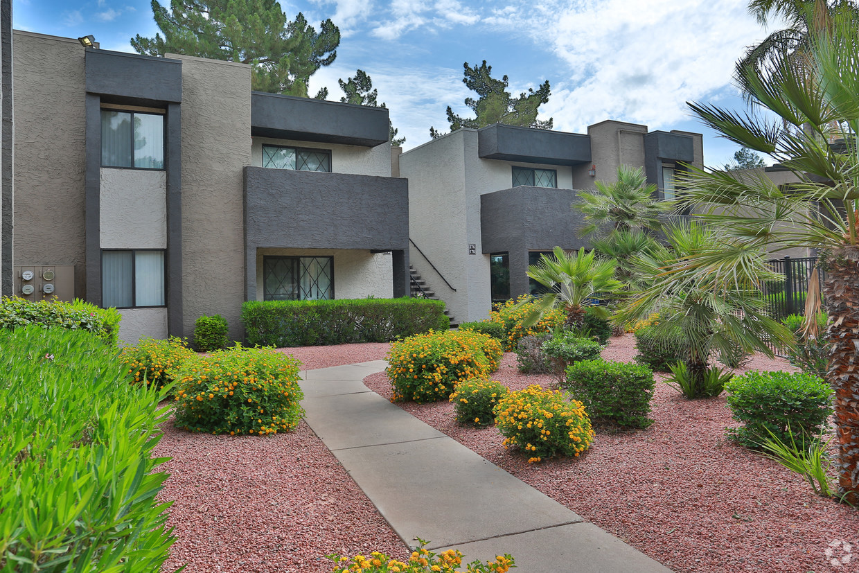 La Costa at Dobson Ranch Apartments in Mesa, AZ